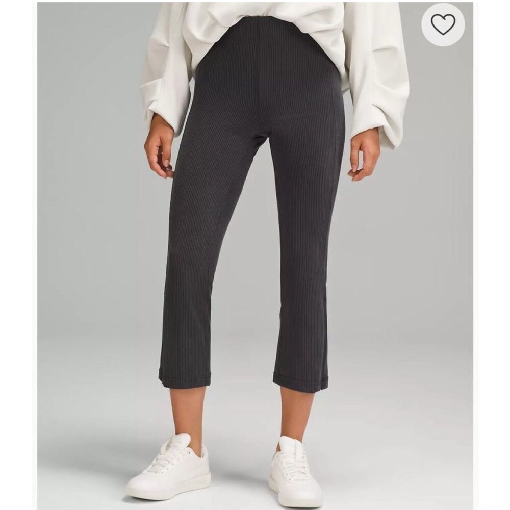 Lululemon ribbed softstreme zip leg HR crop
